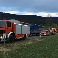 20200110-vu-lkw-bergung-2_zLjIK22.jpg